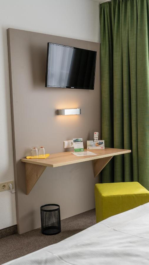 Highway Hotel Herbolzheim Ngoại thất bức ảnh
