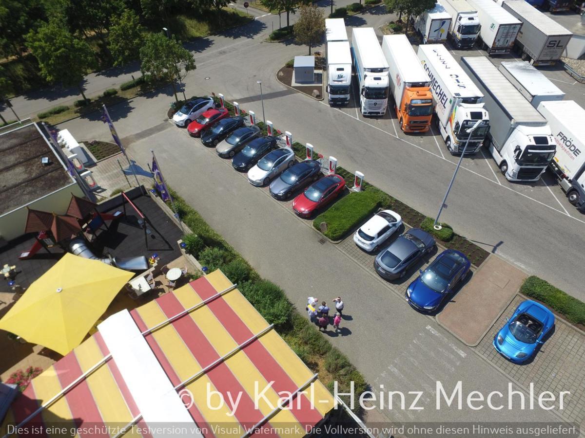 Highway Hotel Herbolzheim Ngoại thất bức ảnh